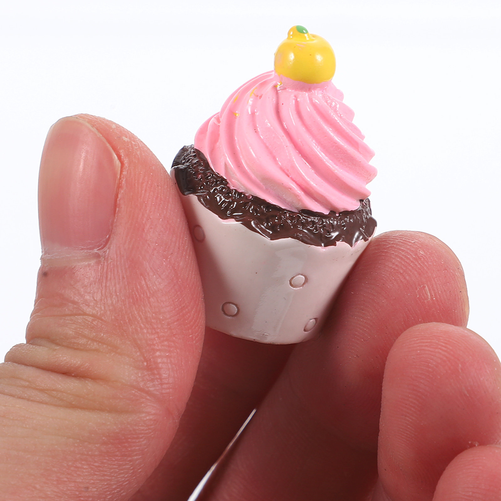 8Pcs Resin Simulated Cupcake D - Crafting Resin 评论和价格